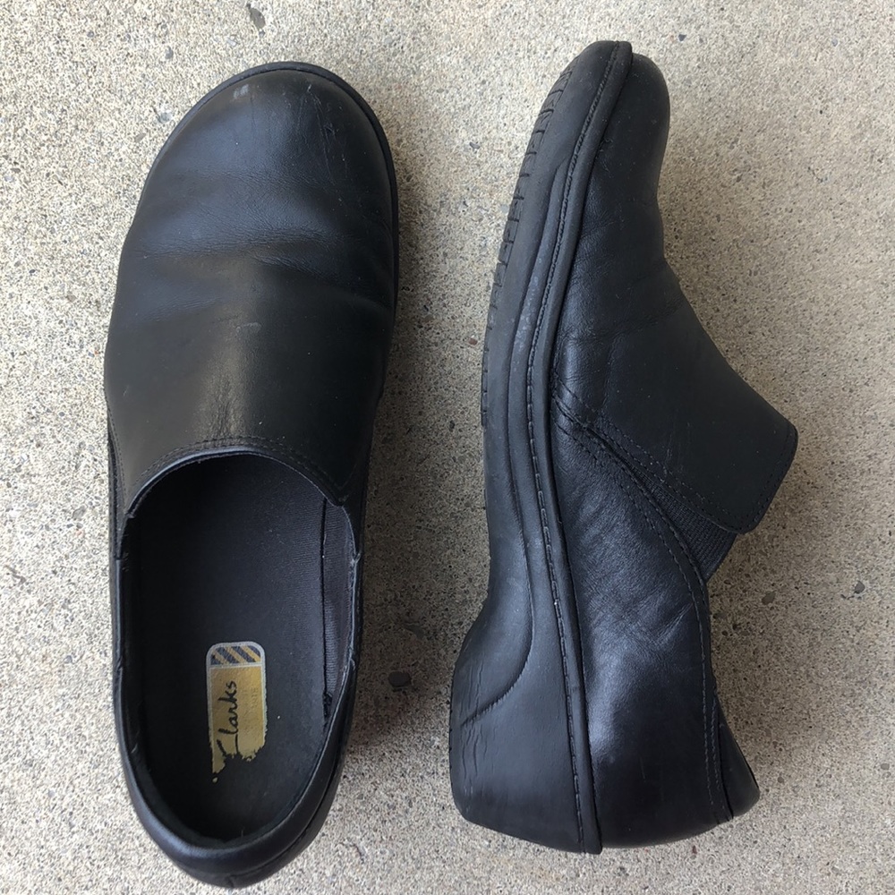 Clark's // Non-slip Black Shoes / 9M